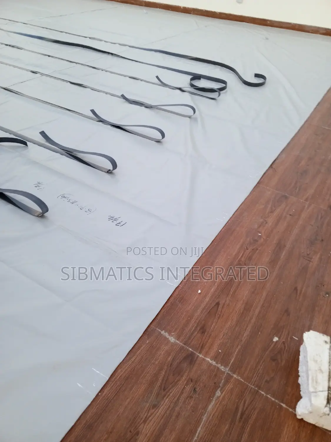 Cool Retractable Shade