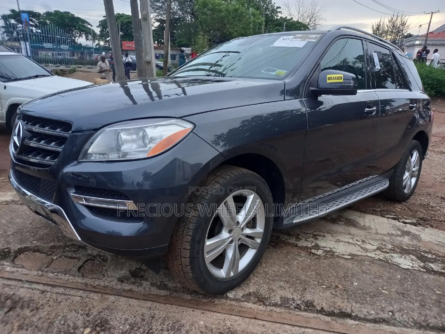 Mercedes-Benz M Class 2013 Gray