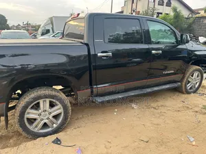 Toyota Tundra Double Cab 4x4 5.7L V8 2013 Black