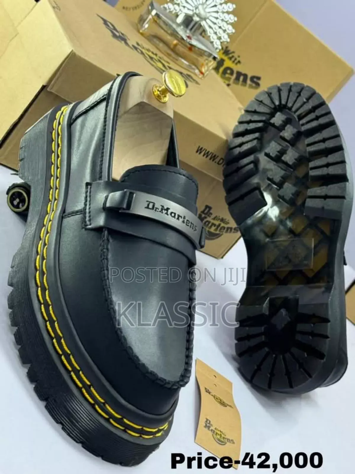Dr Martens Classic Shoe
