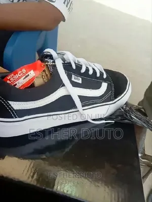 Vans Sneakers
