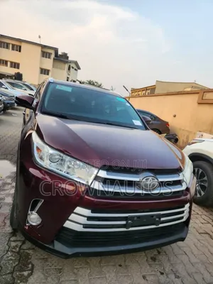 Toyota Highlander XLE 4x4 V6 (3.5L 6cyl 8A) 2018 Burgundy