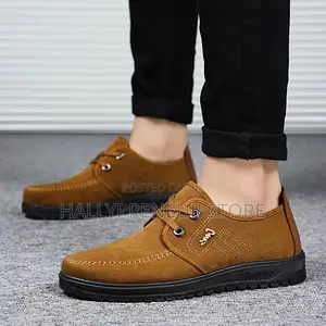 Men Lightweight Sneakers Comes Fully Boxed
