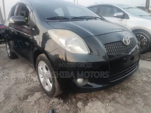 Toyota Yaris 2010 Black