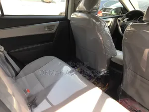 Toyota Corolla LE 4dr Sedan (1.8L 4cyl CVT) 2016 Gray