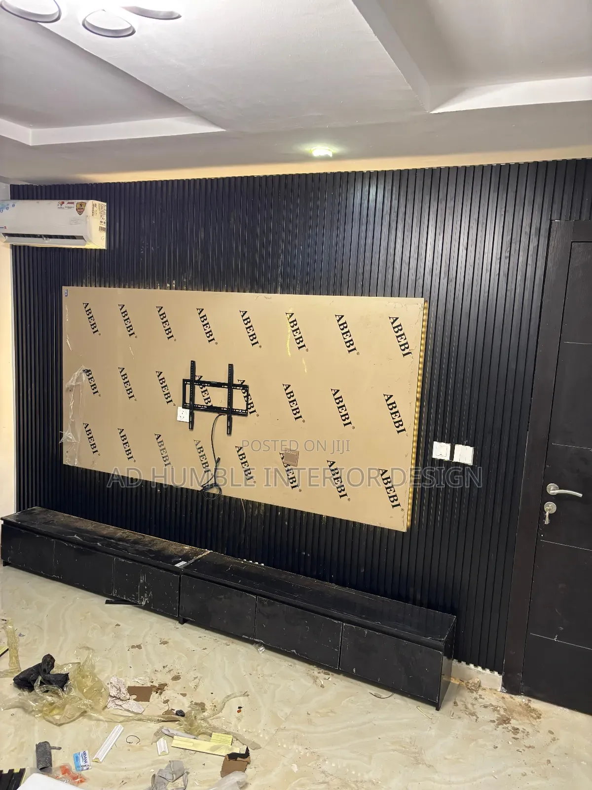 Wall Console