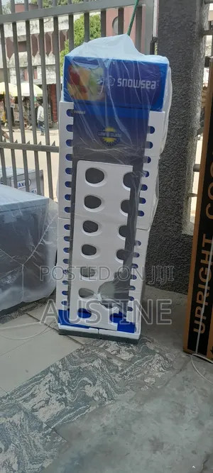 Brand New Snowsea 400litter Showcase Refrigerator>Extenal>