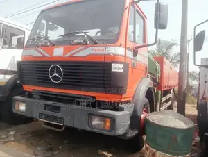 Mercedes Benz Hiab Truck