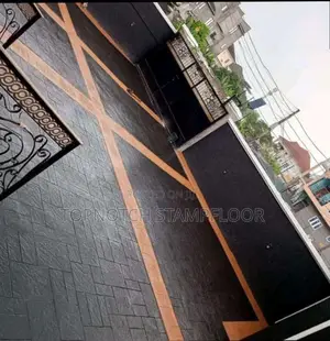 Glossy Solid Increte Floor