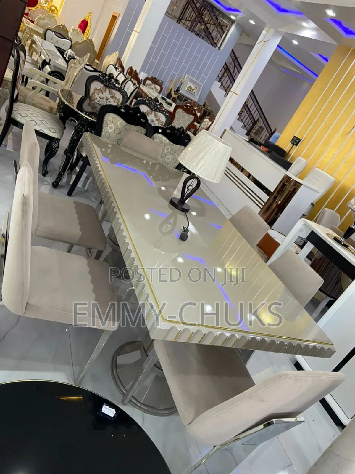 High Class Executive Dinning Table