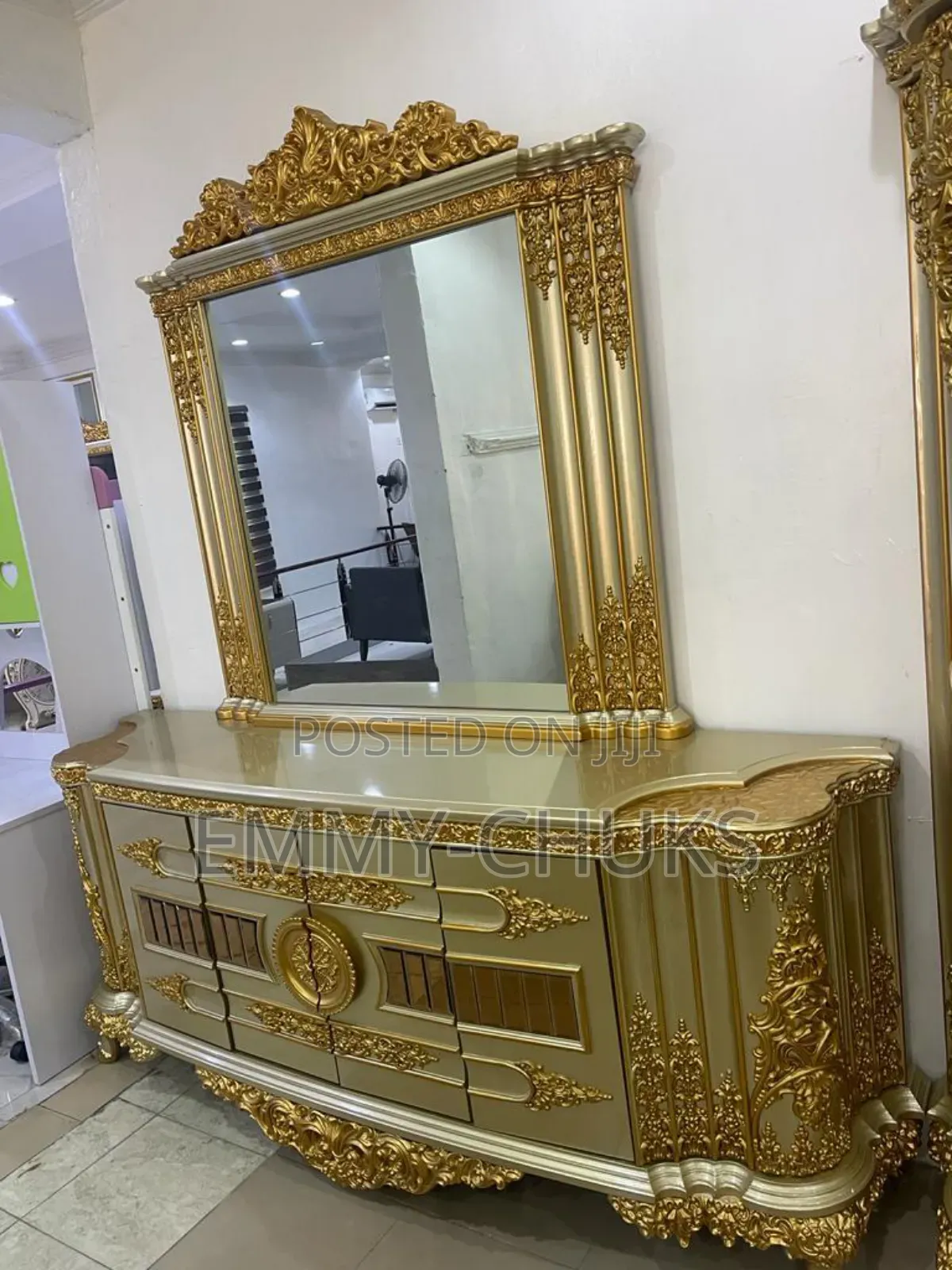 High Classic Console Mirror