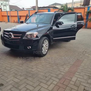 Mercedes-Benz GLK-Class 2012 Black