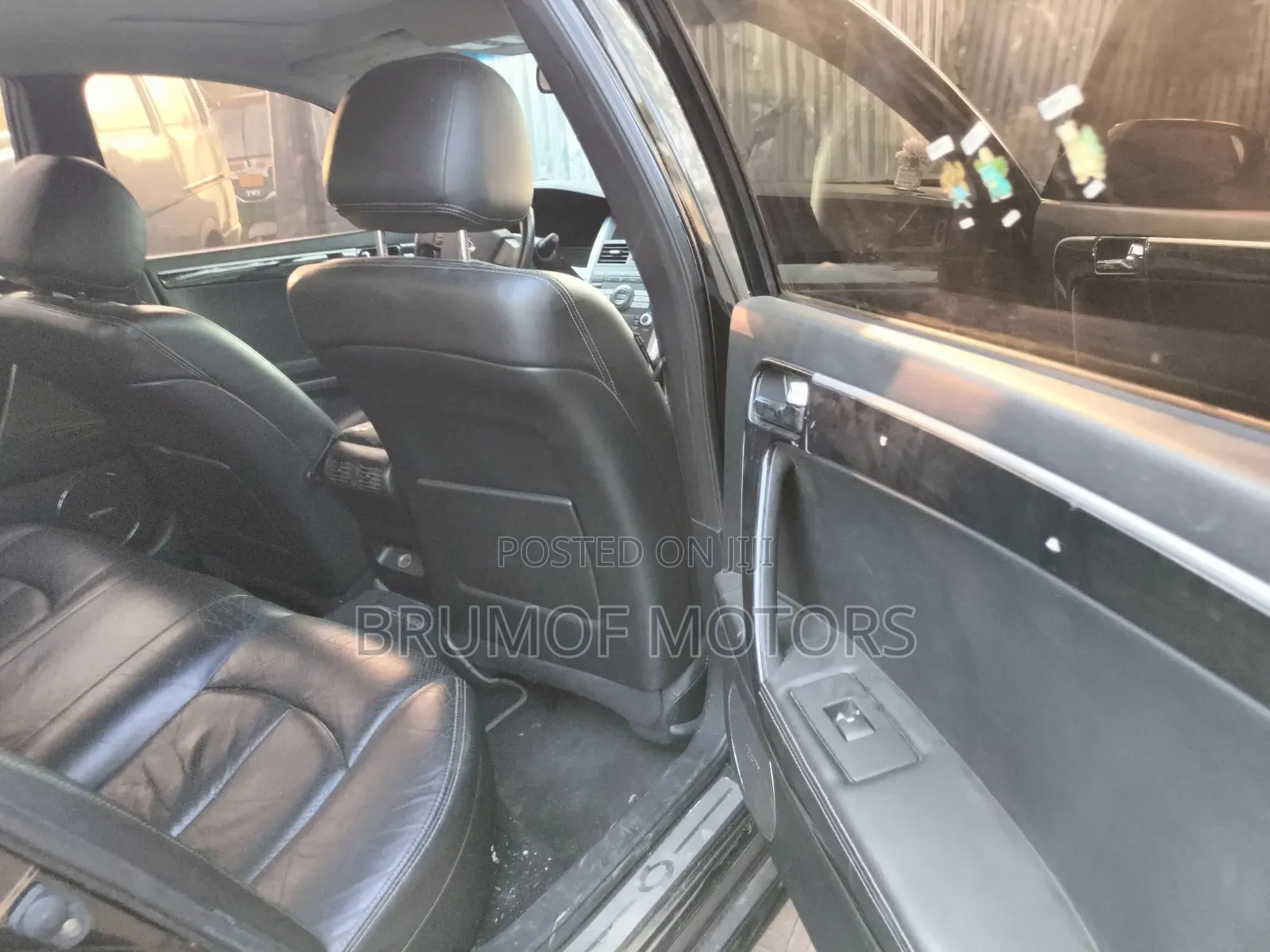 Samsung SM7 2013 Black