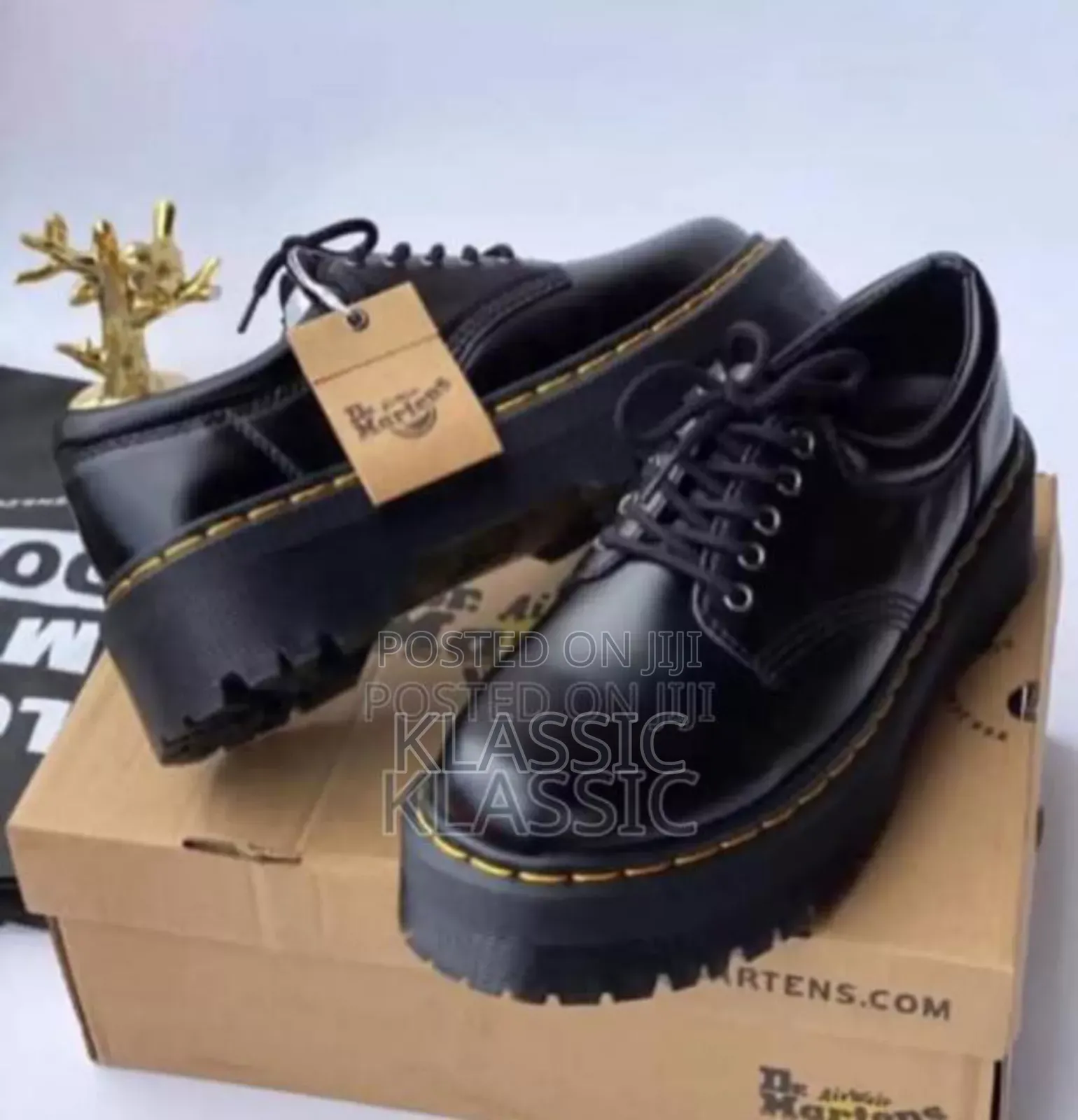 Dr Martens Classic Shoe