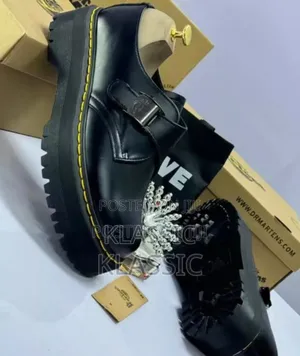 Dr Martens Classic Shoe