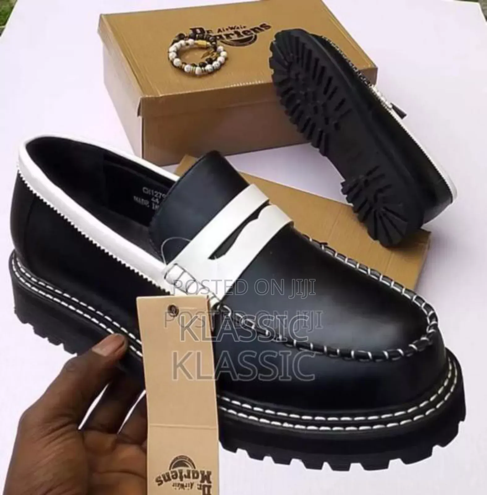 Dr Martens Classic Shoe