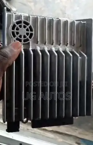 Radio Amp Mercedes Benz C300 (W204)