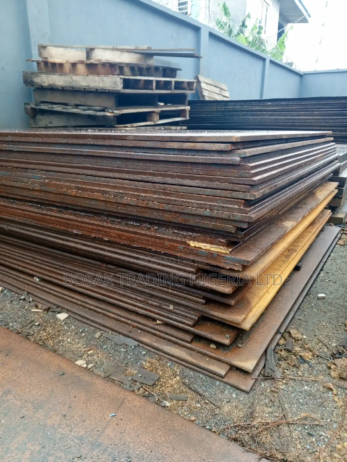 Chequred Plate 4x8x3mm