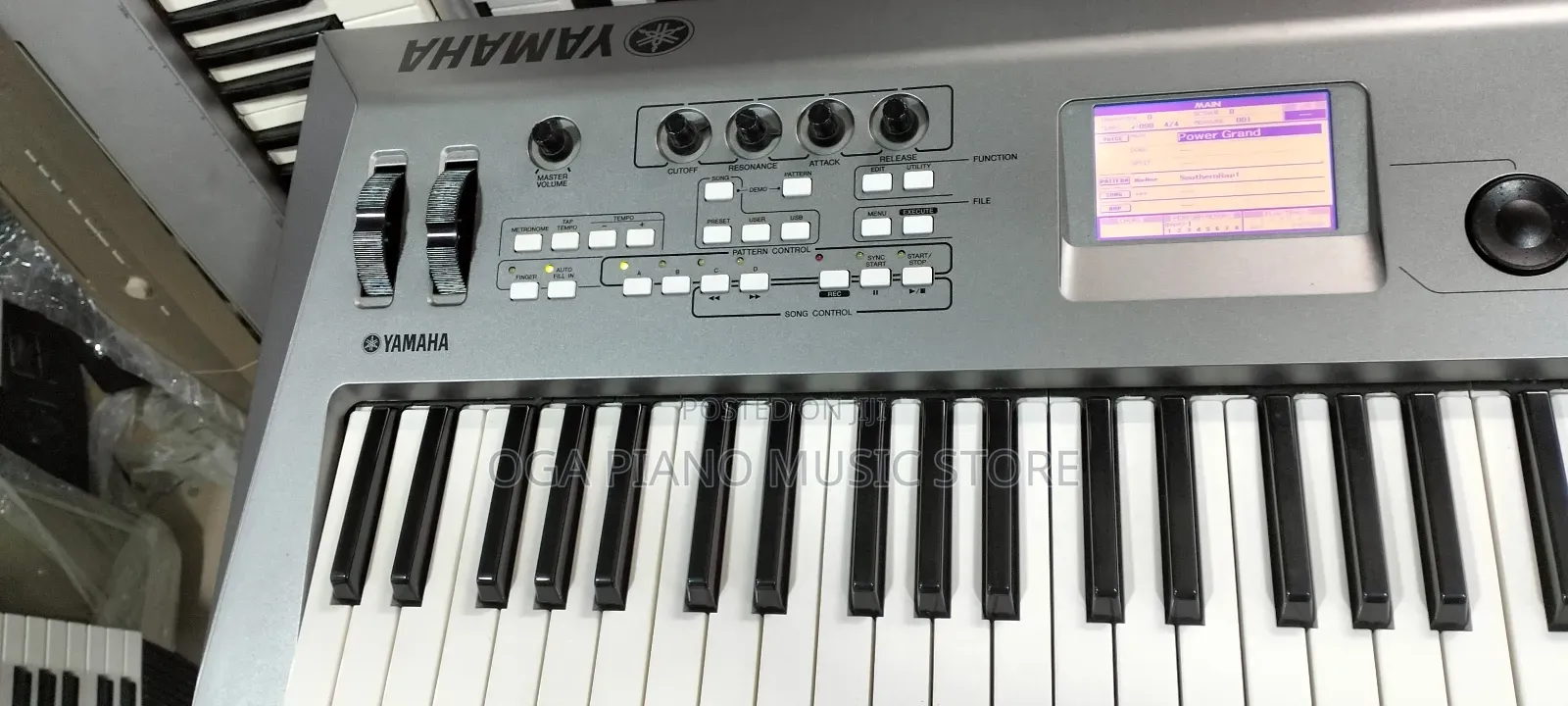 Yamaha Mm6 Digital Workstation Synthesizer Keyboard