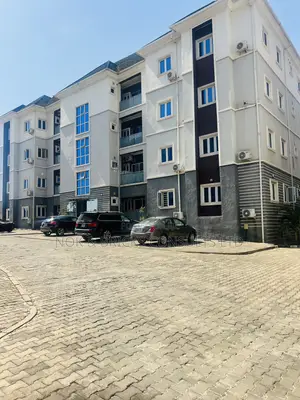 3bdrm Block of Flats in Gandele Estate, Wuye for sale