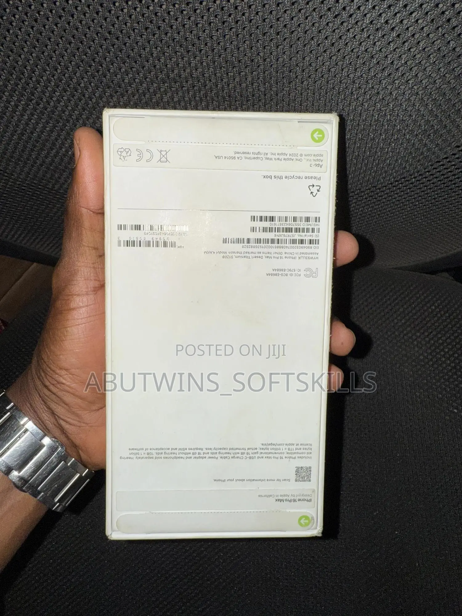 New Apple iPhone 16 Pro Max 256 GB Black