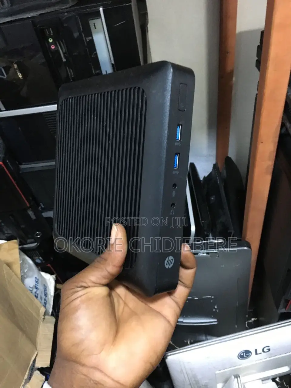 Desktop Computer HP T420 4GB AMD SSD 16 GB