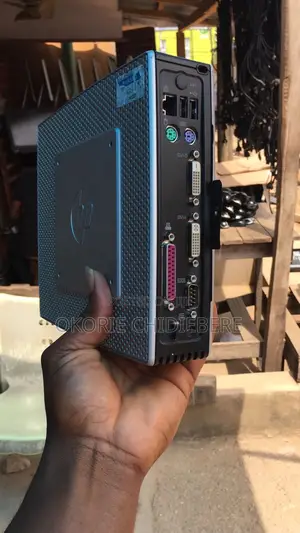 Desktop Computer HP T420 4GB AMD SSD 16 GB