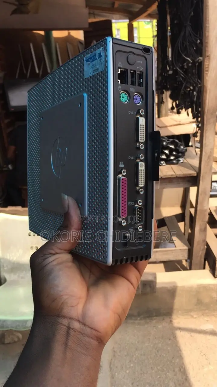 Desktop Computer HP T420 4GB AMD SSD 16 GB