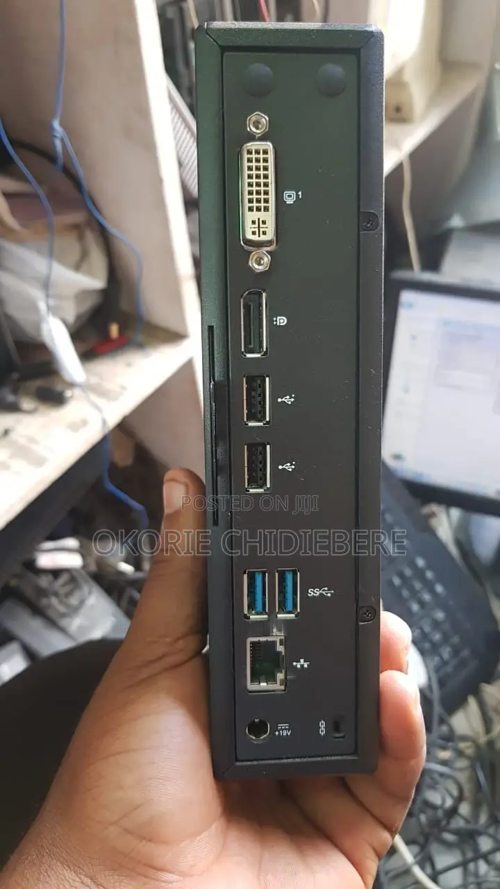Desktop Computer HP T420 4GB AMD SSD 16 GB