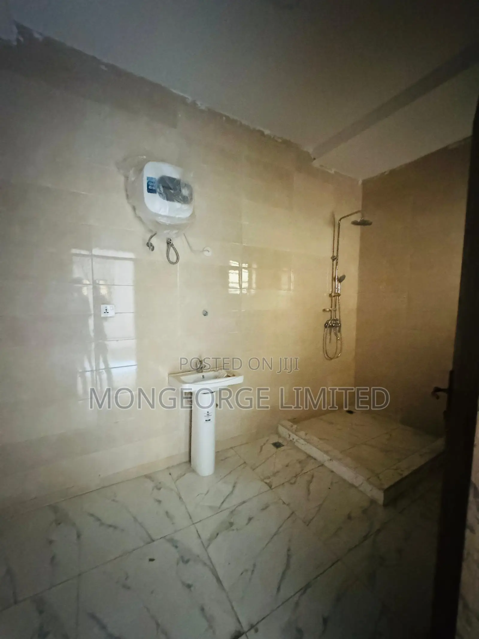 Spaciously Built 3 Bedroom Apartment With Elevator and Pool