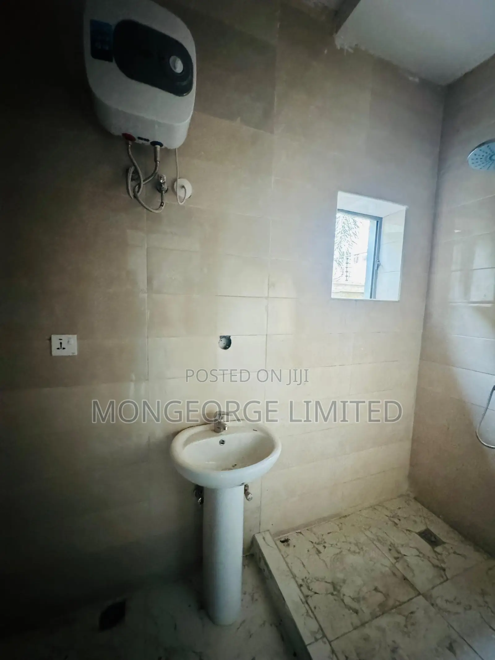 Spaciously Built 3 Bedroom Apartment With Elevator and Pool