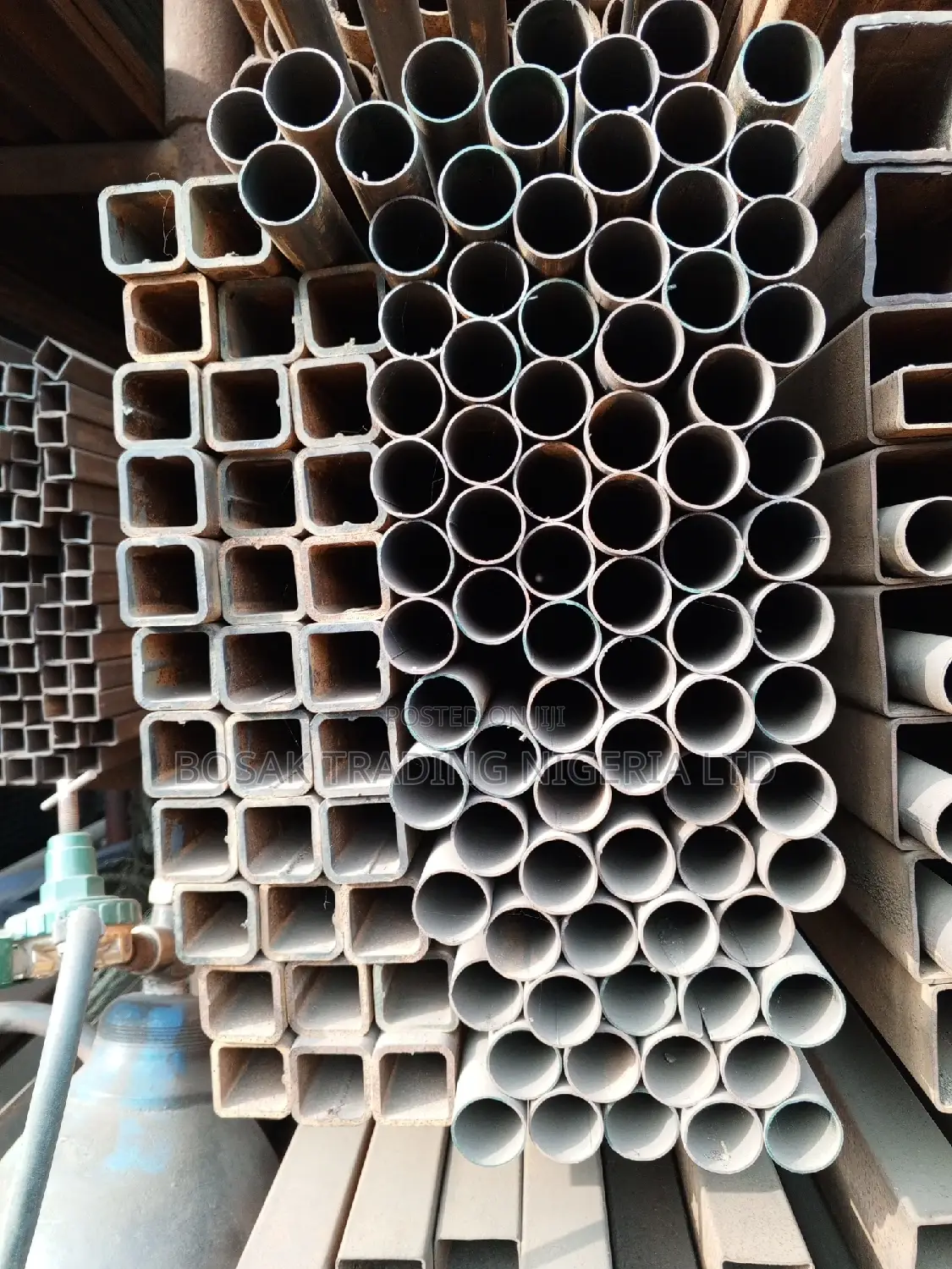 Round Pipe 11⁄2" 1.5mm