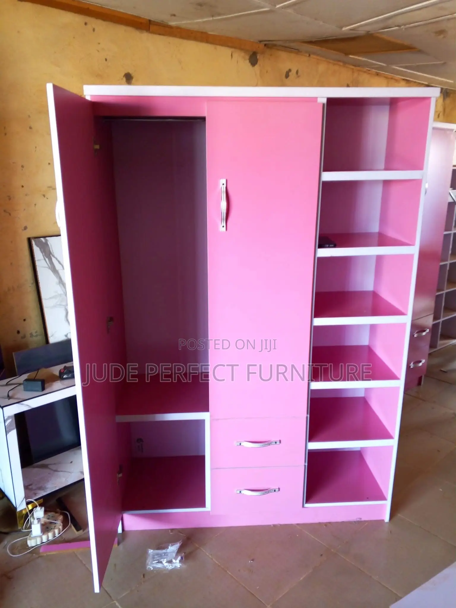 Quality Family Size Wardrobe