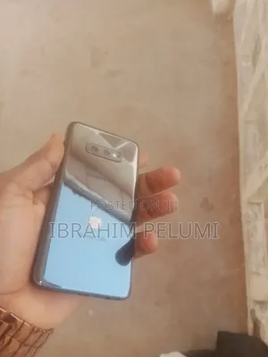 Samsung Galaxy S10e 128 GB Black