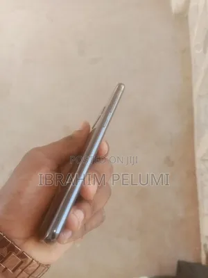 Samsung Galaxy S10e 128 GB Black