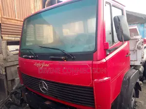 Benz Tipper 8 Bolts