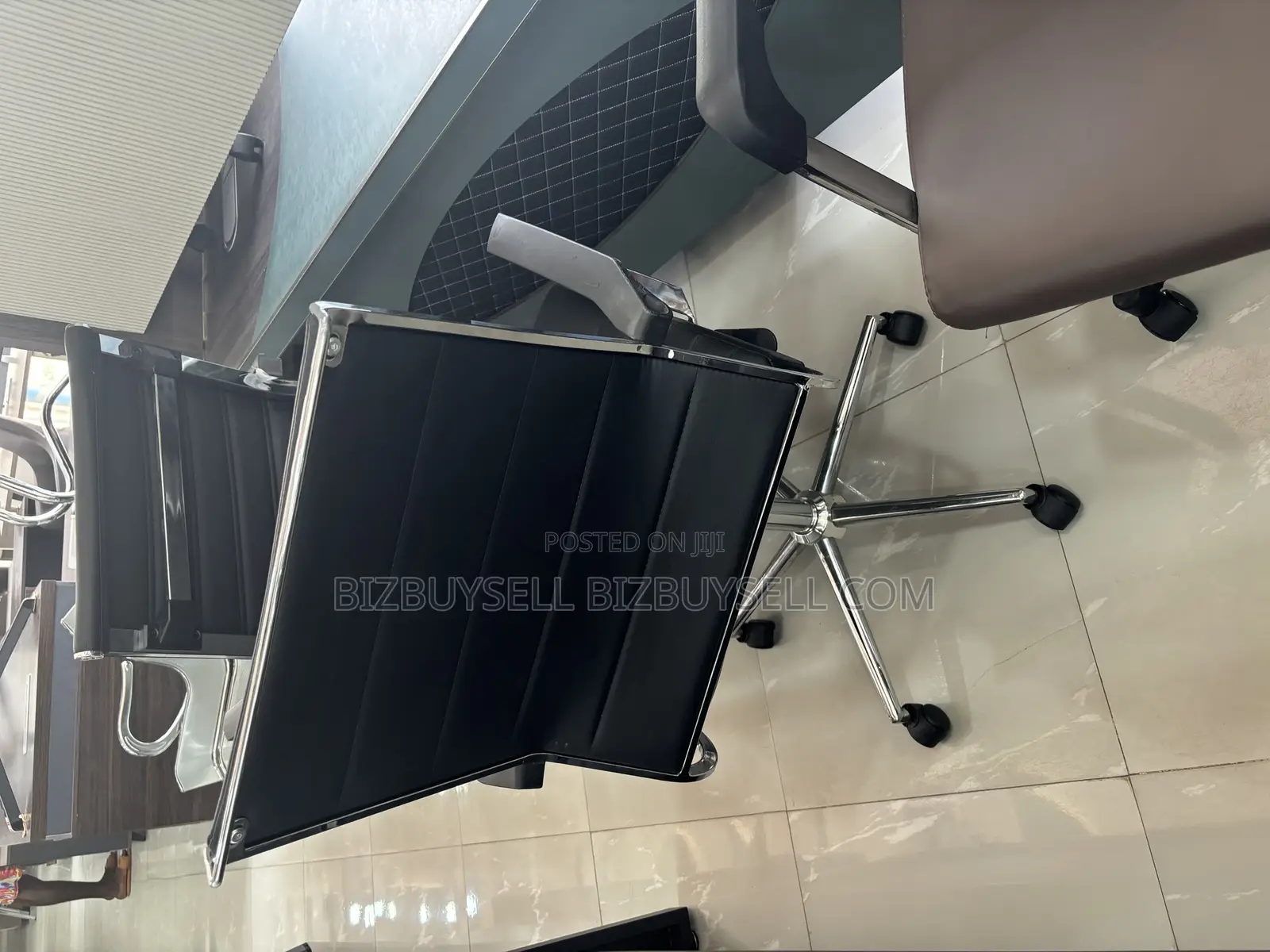 Swivel Office Chair