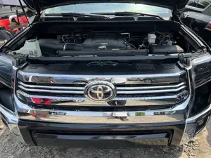 Toyota Sequoia Limited 4dr SUV 4WD (5.7L 8cyl 6A) 2015 Black