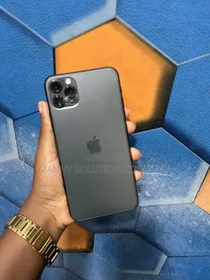 Photo - Apple iPhone 11 Pro Max 256 GB Gray