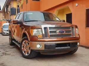 Ford F-150 Lariat 2012 Brown