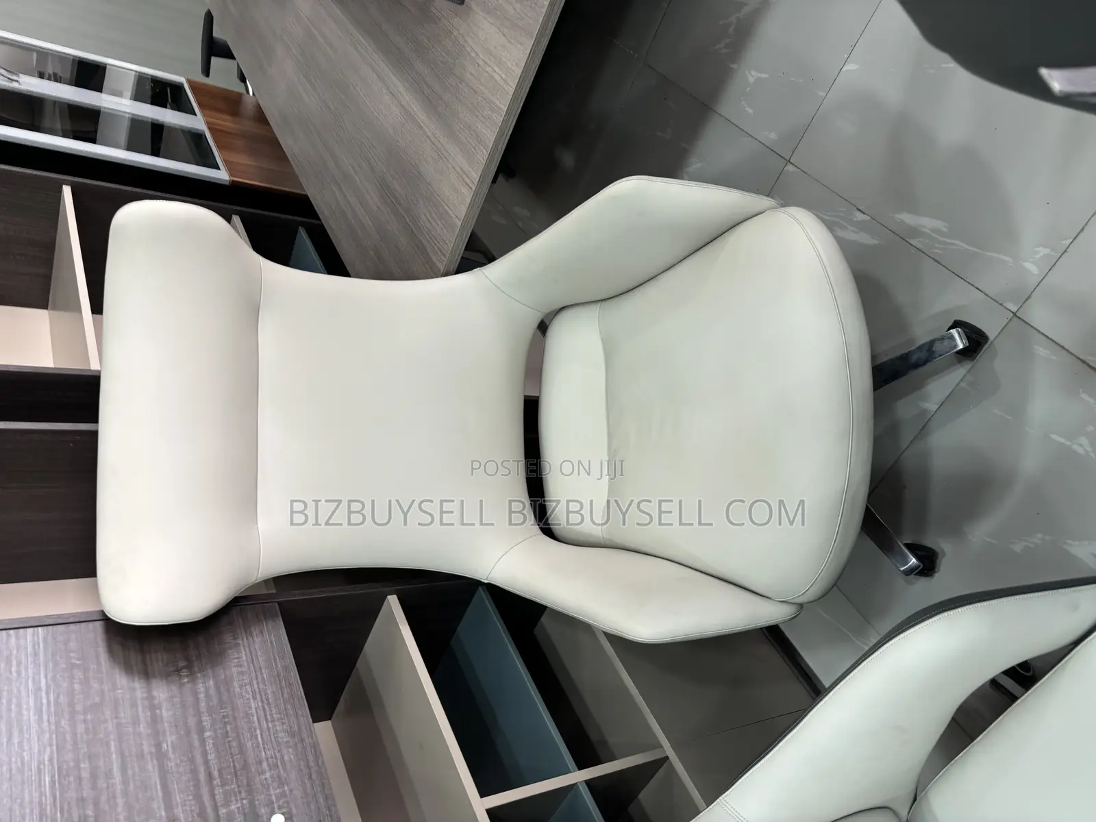 Executive Swivel Chair