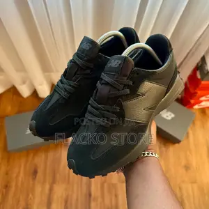 Original New Balance 327 Black Sneakers