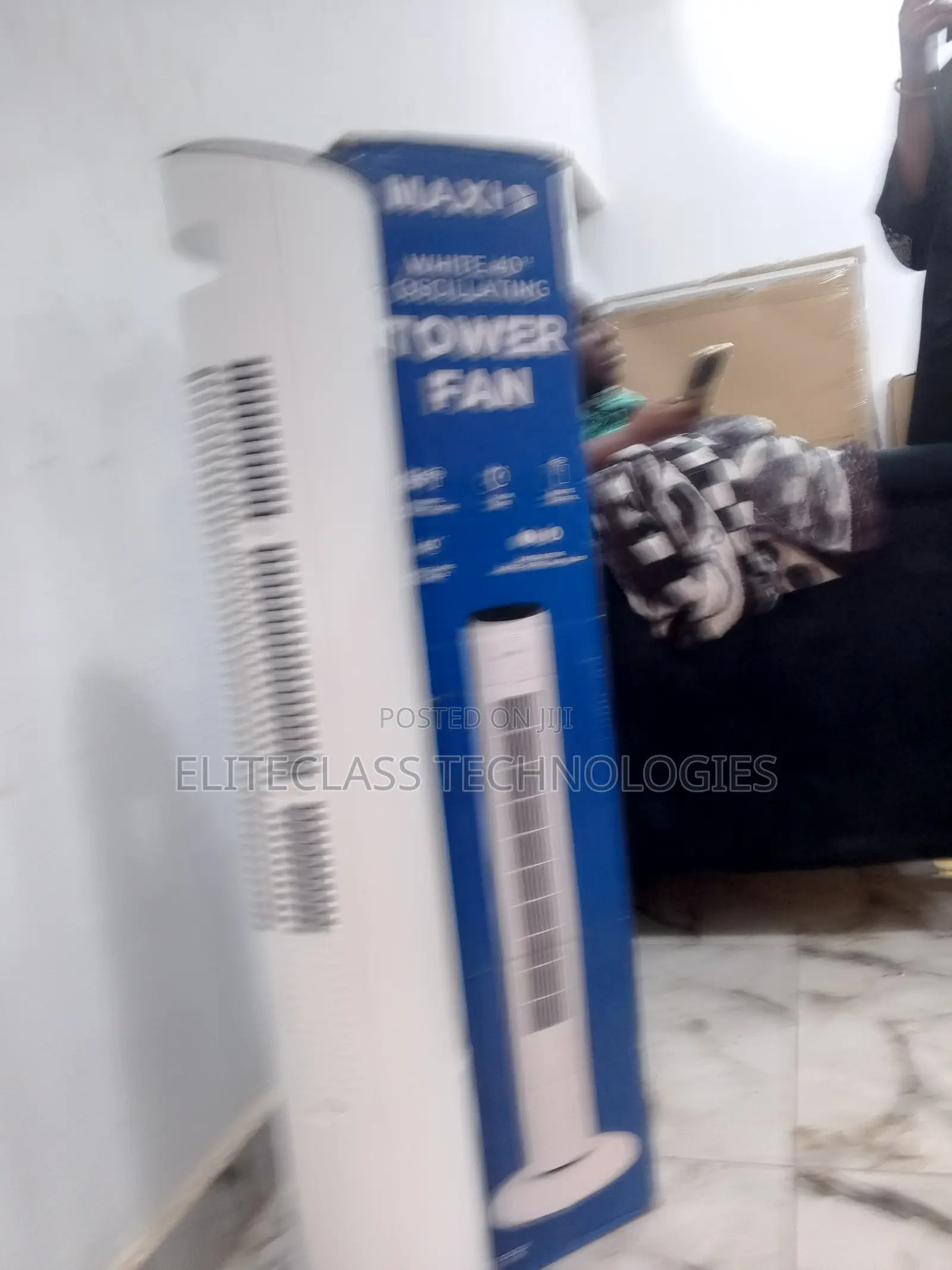 Maxi Gentle Wind 40" Oscillating Tower Fan