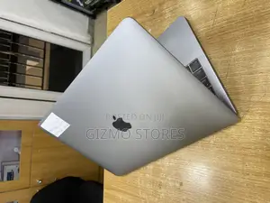 Laptop Apple MacBook Pro 2019 16GB Intel Core I5 SSD 256GB