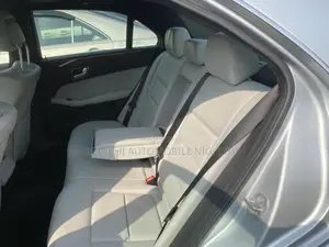 Mercedes-Benz E350 Base 4dr 4Matic Sedan AWD (3.5L 6cyl 7A) 2012 Silver