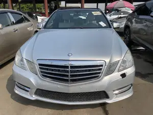 Mercedes-Benz E350 Base 4dr 4Matic Sedan AWD (3.5L 6cyl 7A) 2012 Silver
