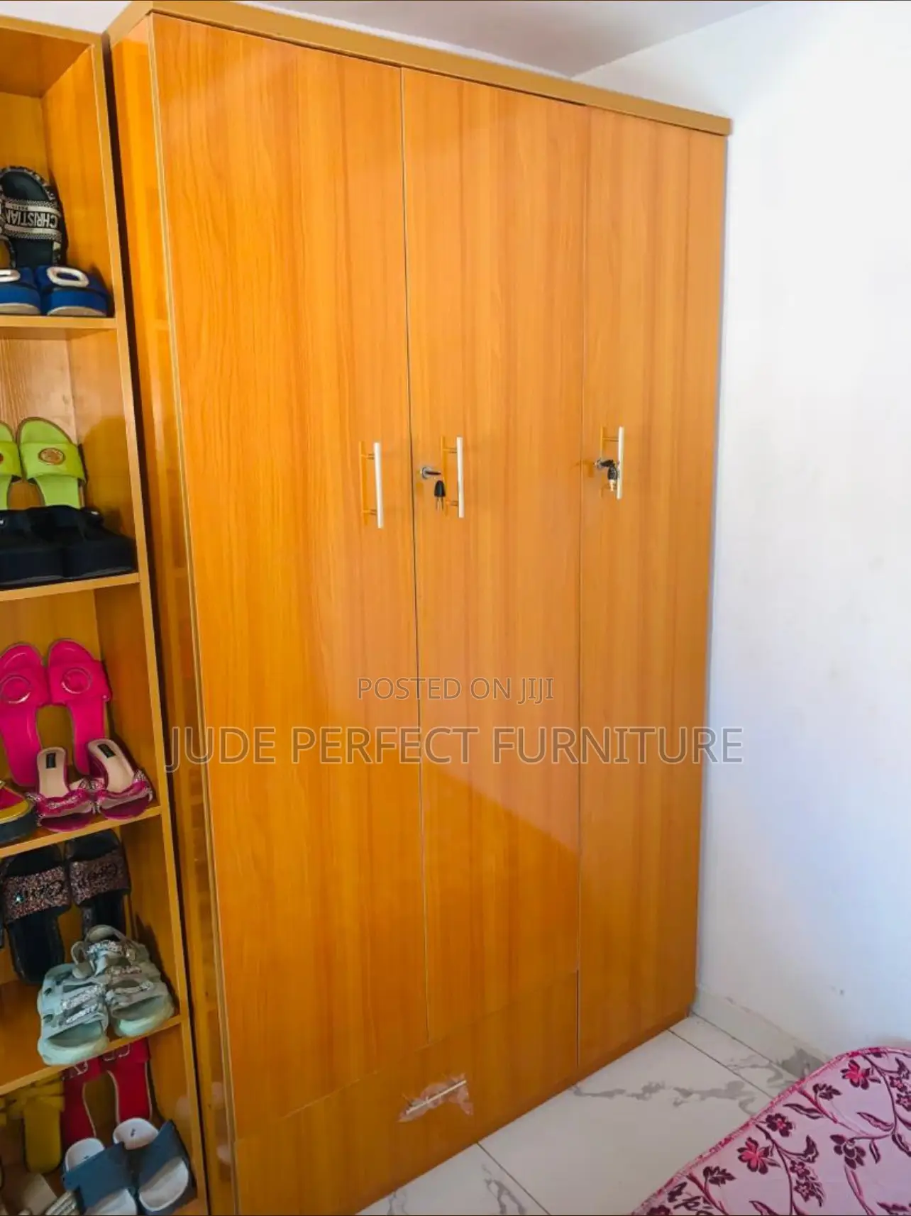 High Quality Wardrobe and Rack