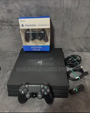 Playstation 4 Pro 1TB + 1 Controller With Games Installed