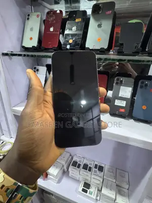 Photo - Apple iPhone 13 Pro Max 256 GB Black