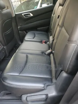 Nissan Pathfinder Platinum 4dr 4x4 (3.5L 6cyl) 2016 Black